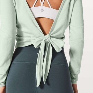 LULULEMON //  Its A Tie Long Sleeve - Sea Breeze